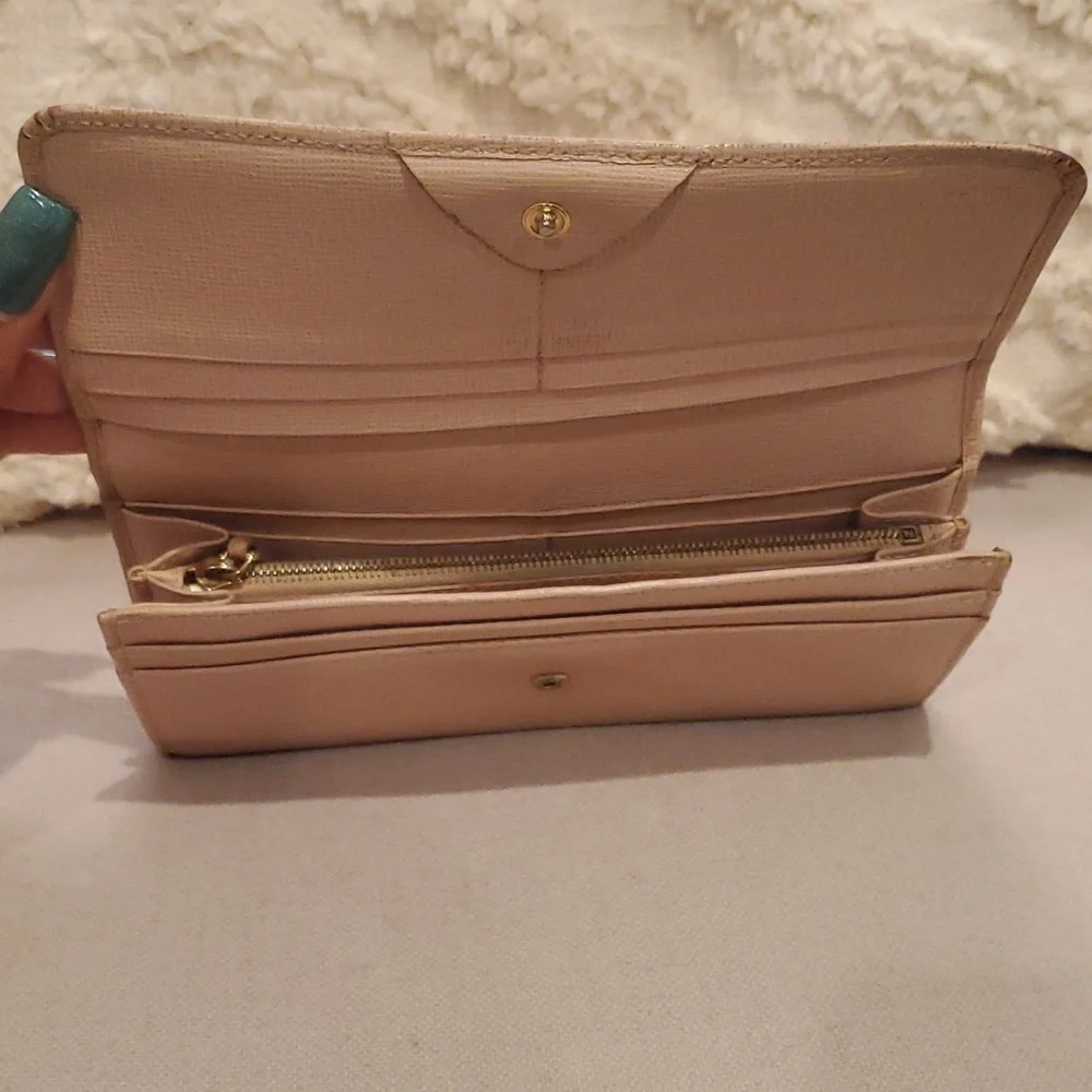 FENDI Baby Pink Wallet - Picture 11 of 16